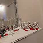L'émeraude - Cocon Amoureux Balnéo,clim,balcon Appartement *