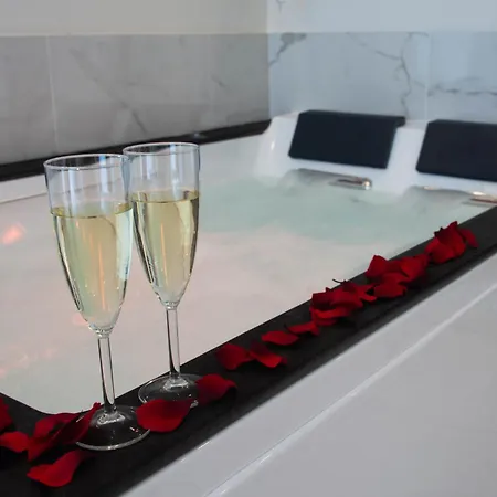 L'emeraude - Cocon Amoureux Balneo,clim,balcon 아파트